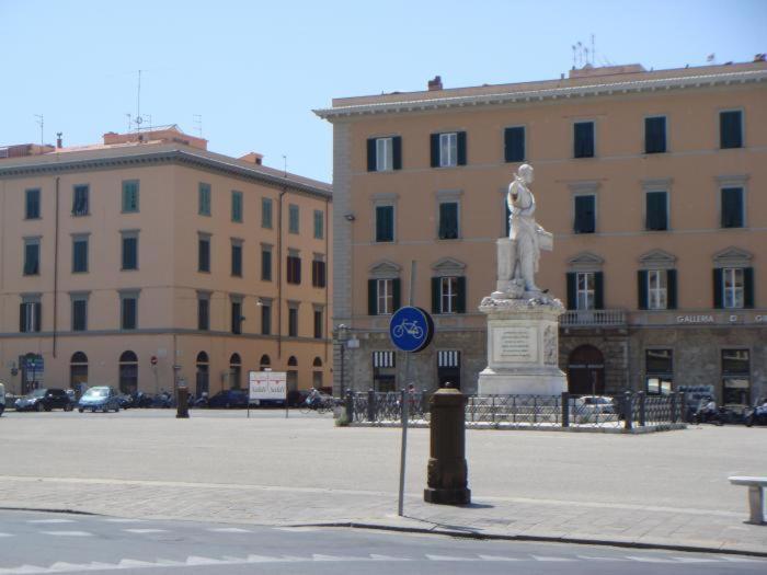 Apartamento La Piccola al Mare Livorno Exterior foto