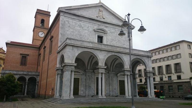 Apartamento La Piccola al Mare Livorno Exterior foto